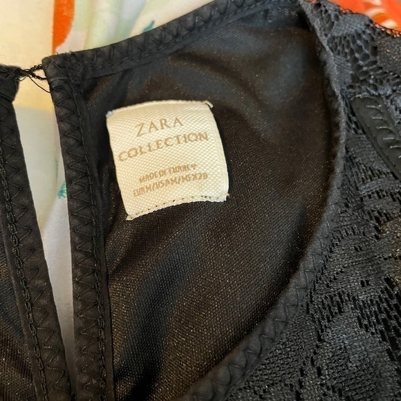 BLACK Lace Sleeveless Top 🤍 - Picture 3 of 6